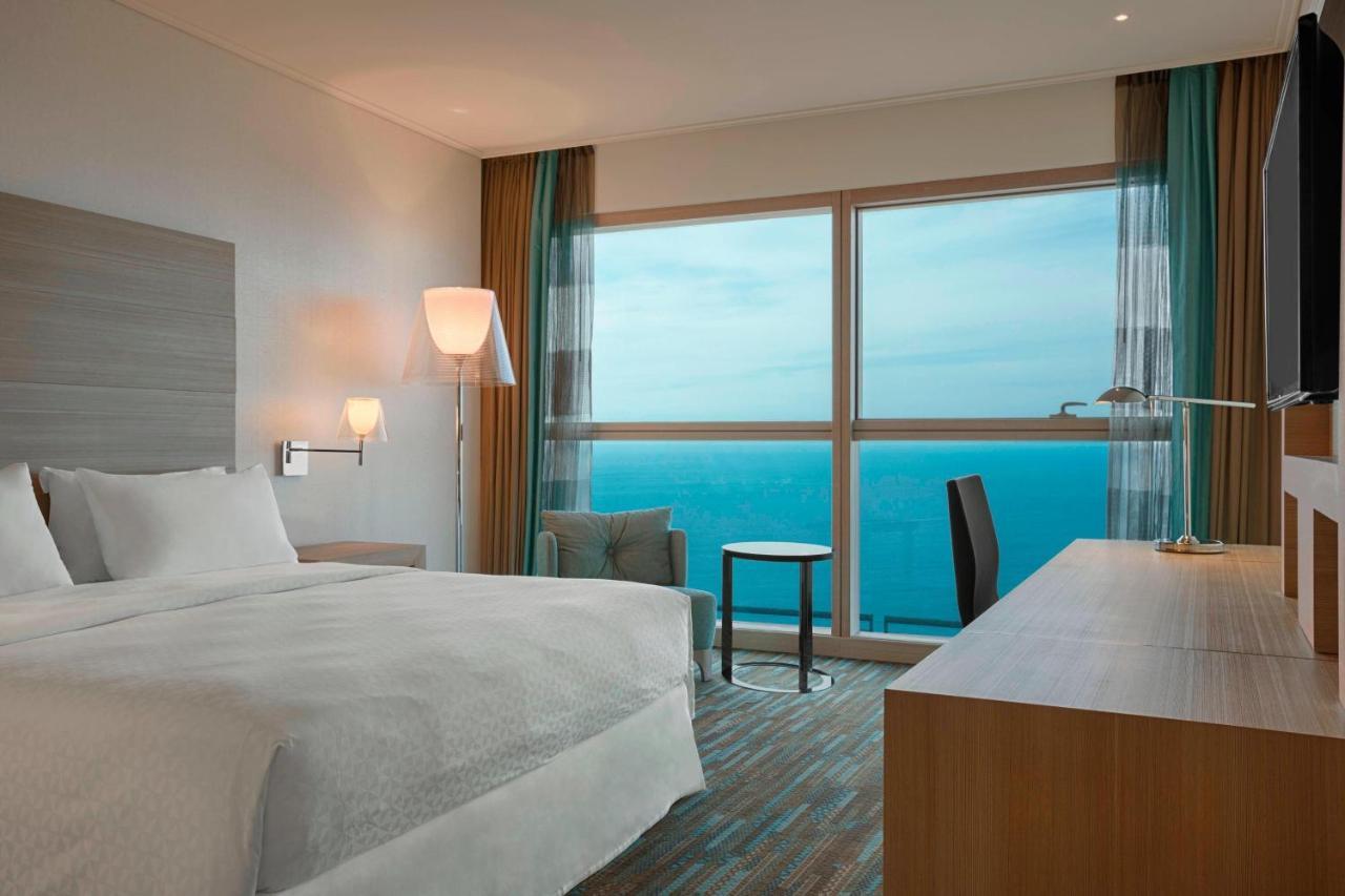 Four Points By Sheraton Оран Экстерьер фото